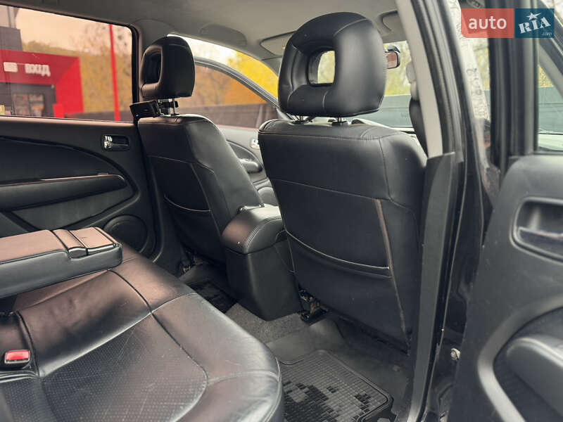 Внедорожник / Кроссовер Mitsubishi Outlander 2006 в Киеве фото 48 Внедорожник / Кроссовер Mitsubishi Outlander 2006 в Киеве