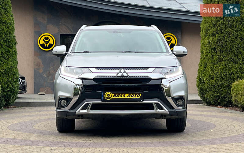 Позашляховик / Кросовер Mitsubishi Outlander 2018 в Львові фото 2 Позашляховик / Кросовер Mitsubishi Outlander 2018 в Львові