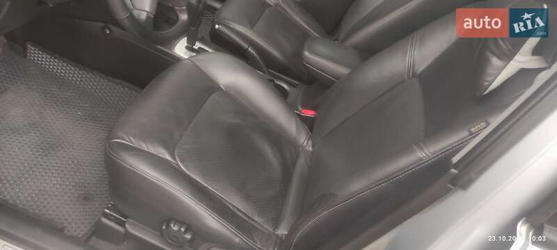 Внедорожник / Кроссовер Mitsubishi Outlander 2007 в Киеве фото 11 Внедорожник / Кроссовер Mitsubishi Outlander 2007 в Киеве