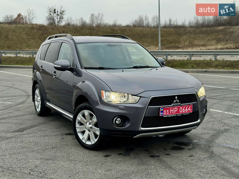 Внедорожник / Кроссовер Mitsubishi Outlander 2011 в Полтаве