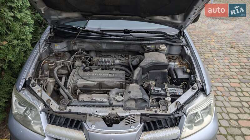 Позашляховик / Кросовер Mitsubishi Outlander 2006 в Рівному фото 6 Позашляховик / Кросовер Mitsubishi Outlander 2006 в Рівному