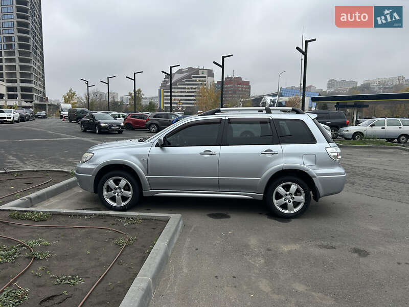 Внедорожник / Кроссовер Mitsubishi Outlander 2008 в Днепре