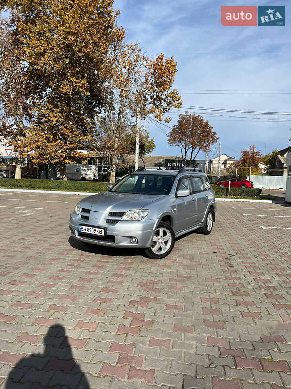 Внедорожник / Кроссовер Mitsubishi Outlander 2008 в Сумах фото 6 Внедорожник / Кроссовер Mitsubishi Outlander 2008 в Сумах