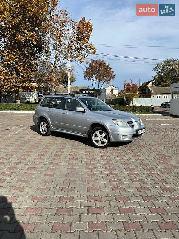 Внедорожник / Кроссовер Mitsubishi Outlander 2008 в Сумах фото 5 Внедорожник / Кроссовер Mitsubishi Outlander 2008 в Сумах