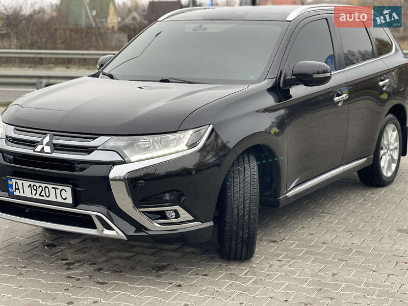 Позашляховик / Кросовер Mitsubishi Outlander 2016 в Києві фото 2 Позашляховик / Кросовер Mitsubishi Outlander 2016 в Києві