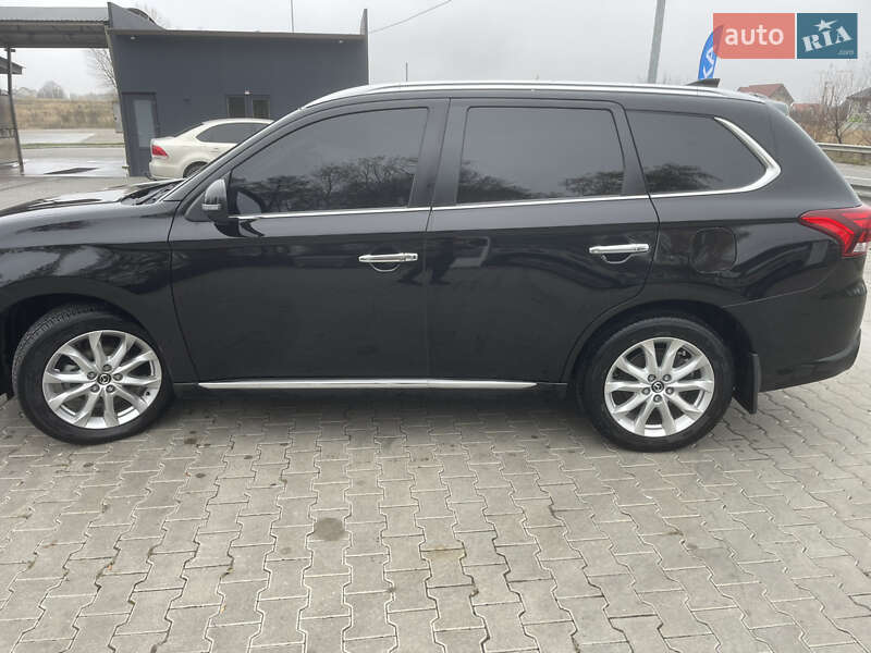 Позашляховик / Кросовер Mitsubishi Outlander 2016 в Києві фото 4 Позашляховик / Кросовер Mitsubishi Outlander 2016 в Києві