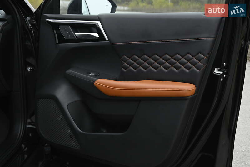 Позашляховик / Кросовер Mitsubishi Outlander 2023 в Бердичеві