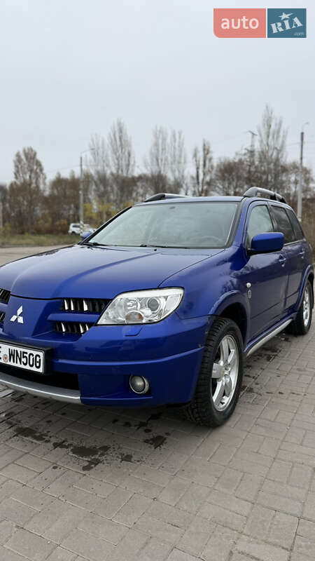 Позашляховик / Кросовер Mitsubishi Outlander 2006 в Краматорську фото 2 Позашляховик / Кросовер Mitsubishi Outlander 2006 в Краматорську