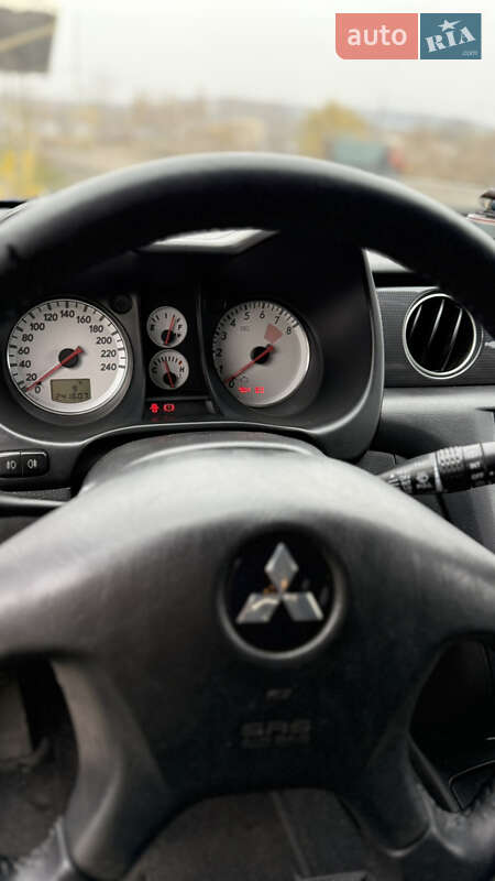 Позашляховик / Кросовер Mitsubishi Outlander 2006 в Краматорську фото 11 Позашляховик / Кросовер Mitsubishi Outlander 2006 в Краматорську