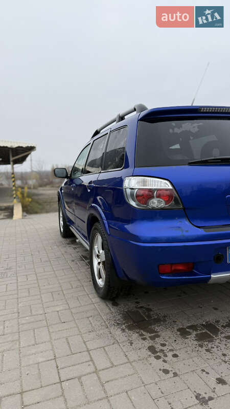 Позашляховик / Кросовер Mitsubishi Outlander 2006 в Краматорську фото 13 Позашляховик / Кросовер Mitsubishi Outlander 2006 в Краматорську