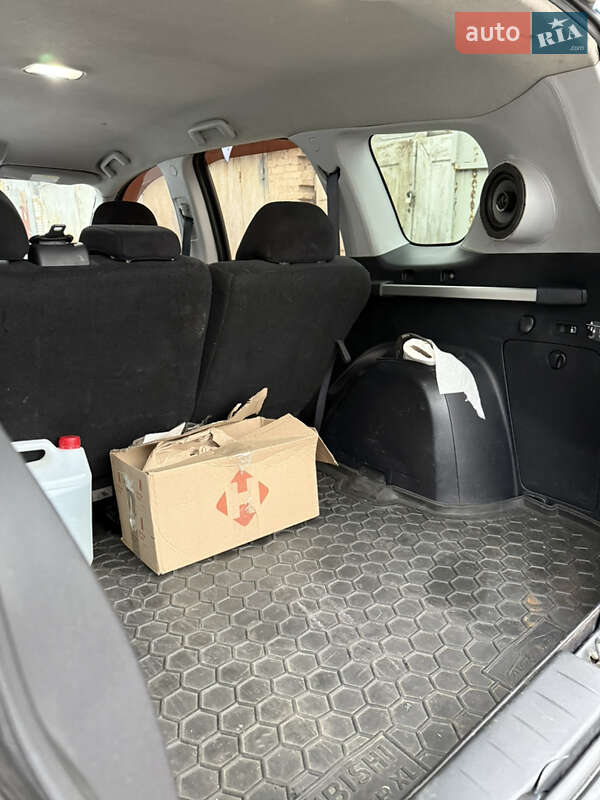 Внедорожник / Кроссовер Mitsubishi Outlander 2008 в Киеве