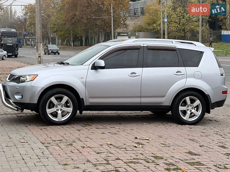 Позашляховик / Кросовер Mitsubishi Outlander 2008 в Одесі