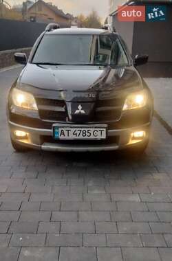 Внедорожник / Кроссовер Mitsubishi Outlander 2005 в Ивано-Франковске