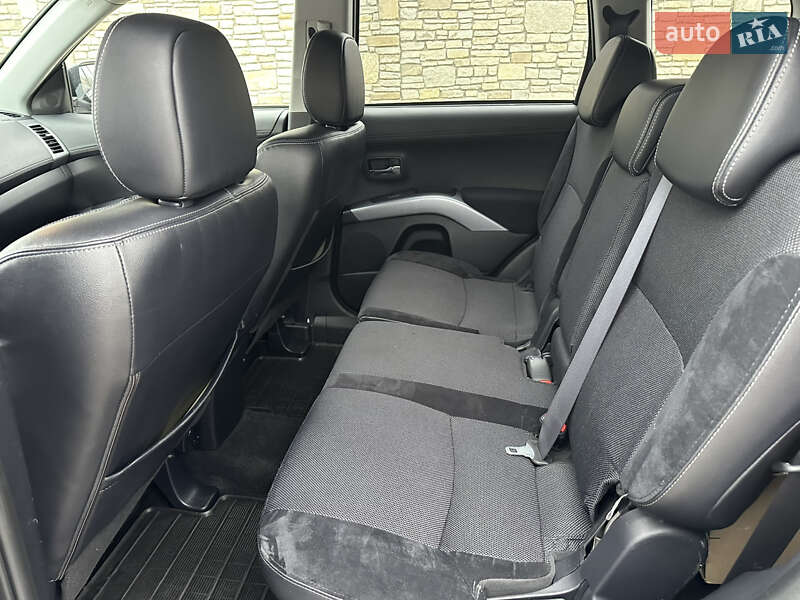 Внедорожник / Кроссовер Mitsubishi Outlander 2010 в Хмельницком фото 13 Внедорожник / Кроссовер Mitsubishi Outlander 2010 в Хмельницком