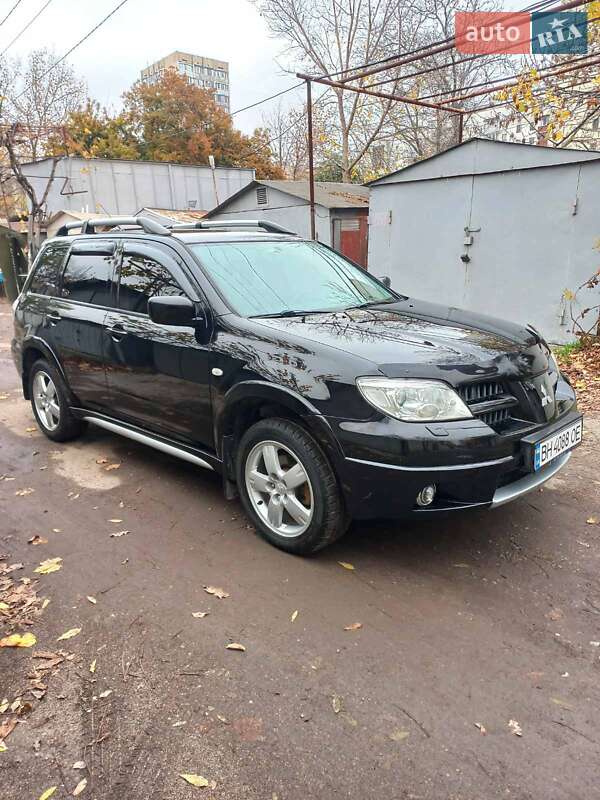 Внедорожник / Кроссовер Mitsubishi Outlander 2006 в Одессе фото 3 Внедорожник / Кроссовер Mitsubishi Outlander 2006 в Одессе