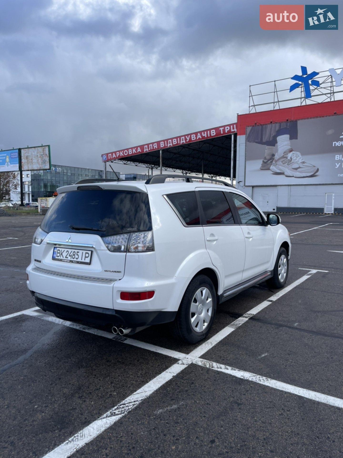 2010 Mitsubishi Outlander - мініатюра 16