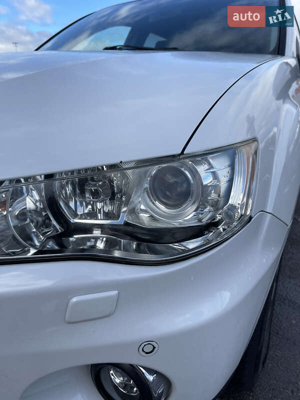Позашляховик / Кросовер Mitsubishi Outlander 2010 в Рівному фото 20 Позашляховик / Кросовер Mitsubishi Outlander 2010 в Рівному