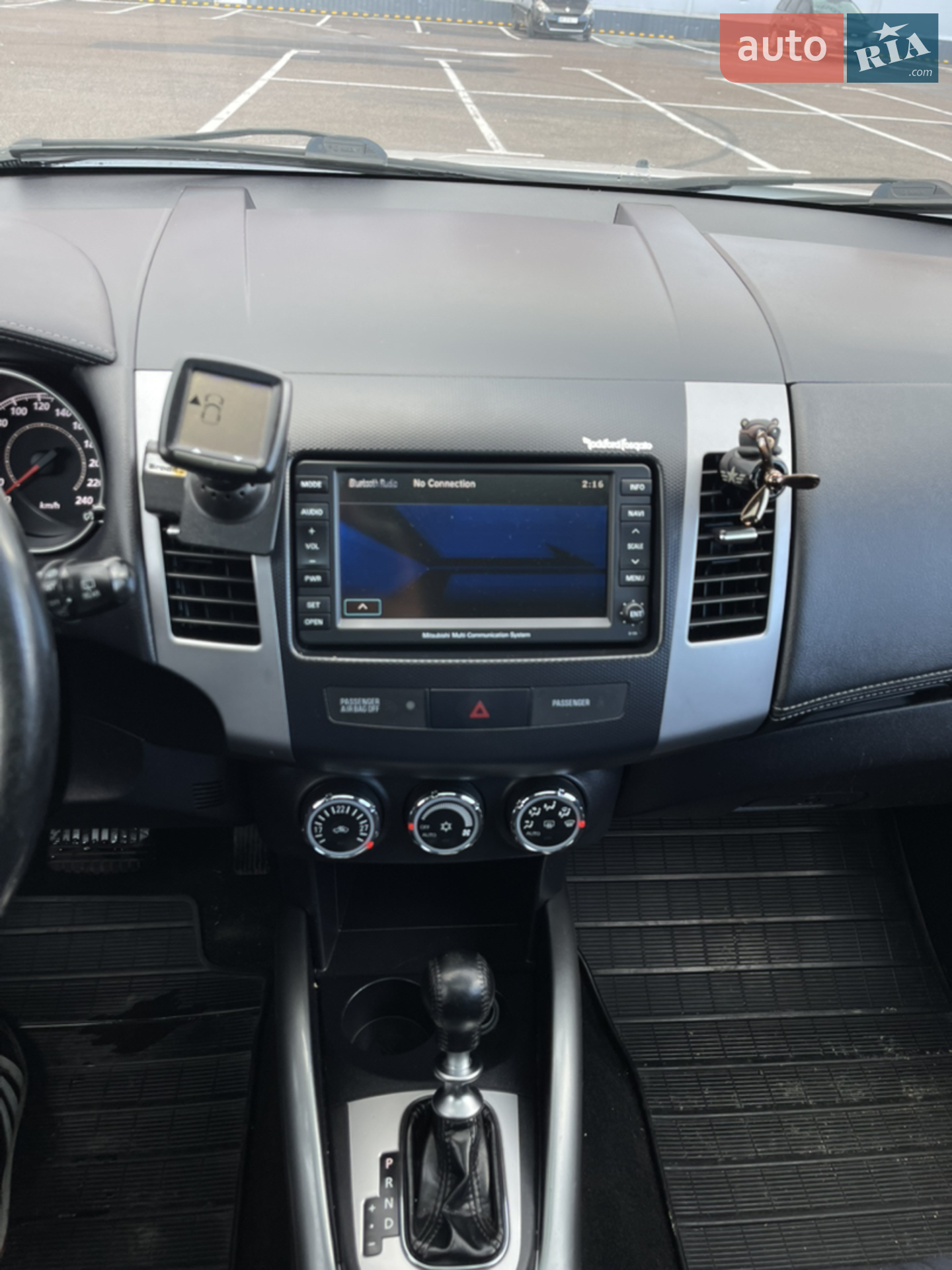 2010 Mitsubishi Outlander - мініатюра 26