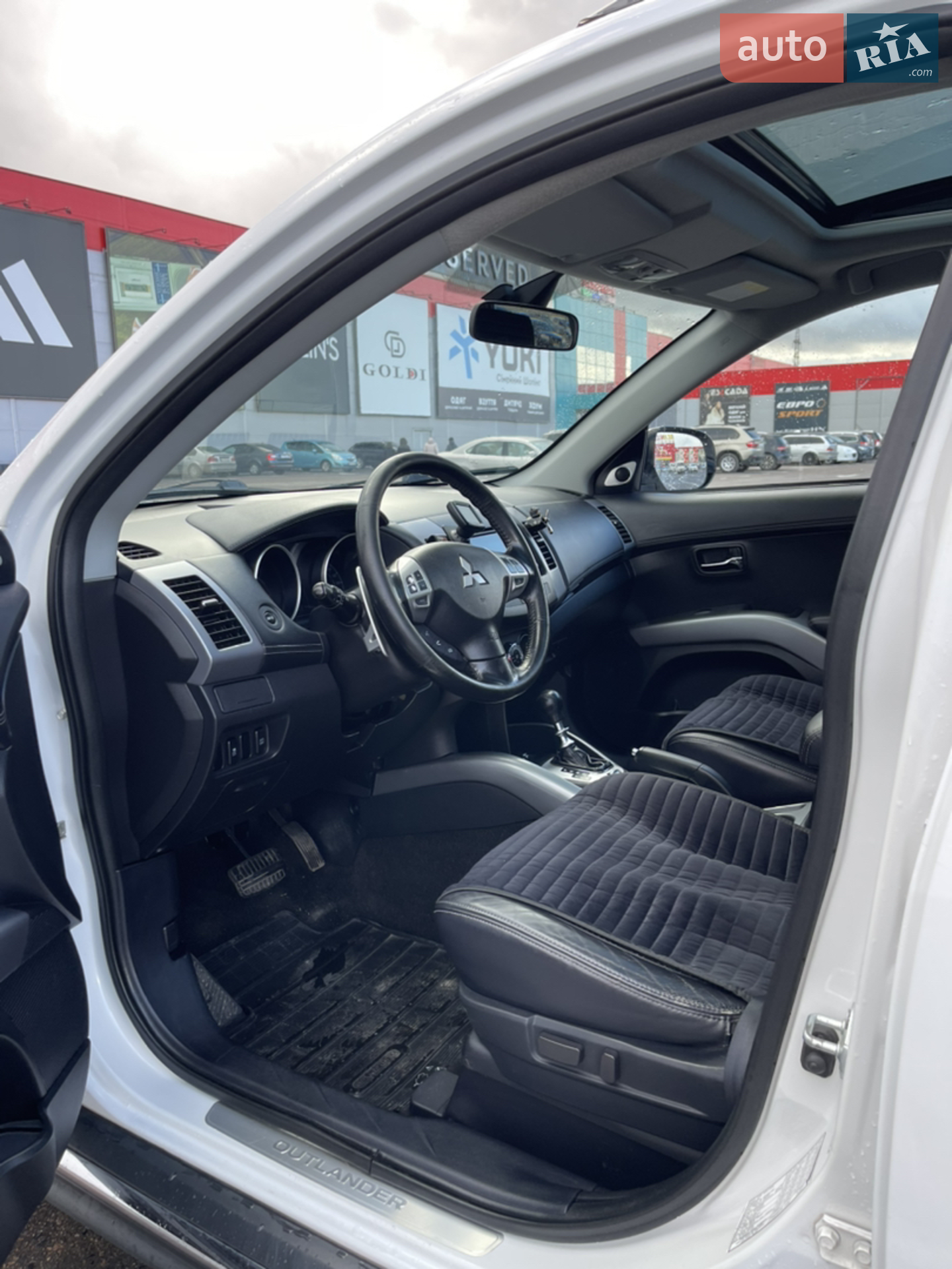 2010 Mitsubishi Outlander - мініатюра 25