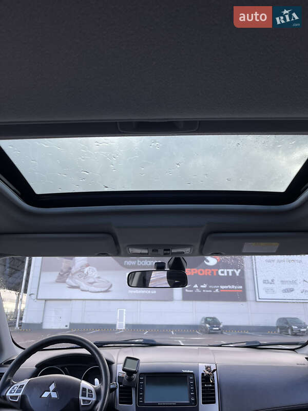 Позашляховик / Кросовер Mitsubishi Outlander 2010 в Рівному фото 42 Позашляховик / Кросовер Mitsubishi Outlander 2010 в Рівному