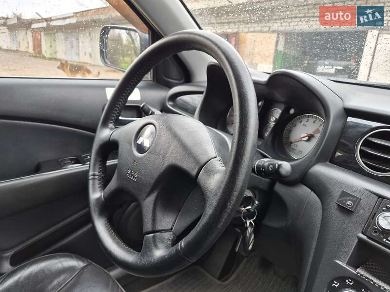 Позашляховик / Кросовер Mitsubishi Outlander 2003 в Миколаєві фото 14 Позашляховик / Кросовер Mitsubishi Outlander 2003 в Миколаєві