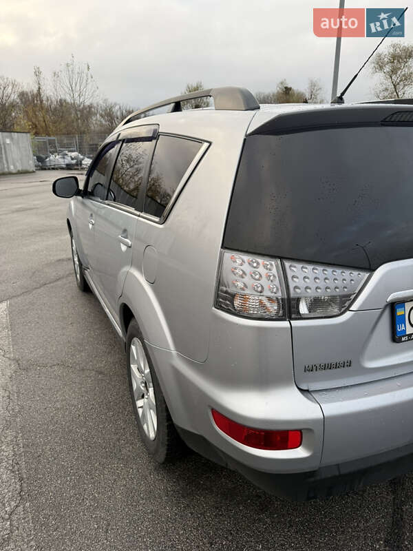 Внедорожник / Кроссовер Mitsubishi Outlander 2012 в Черновцах фото 5 Внедорожник / Кроссовер Mitsubishi Outlander 2012 в Черновцах