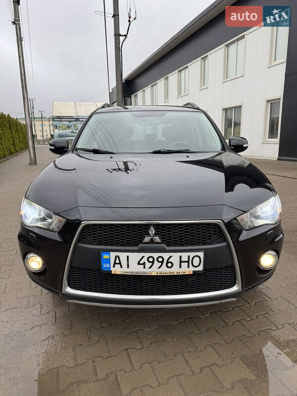 Позашляховик / Кросовер Mitsubishi Outlander 2012 в Києві
