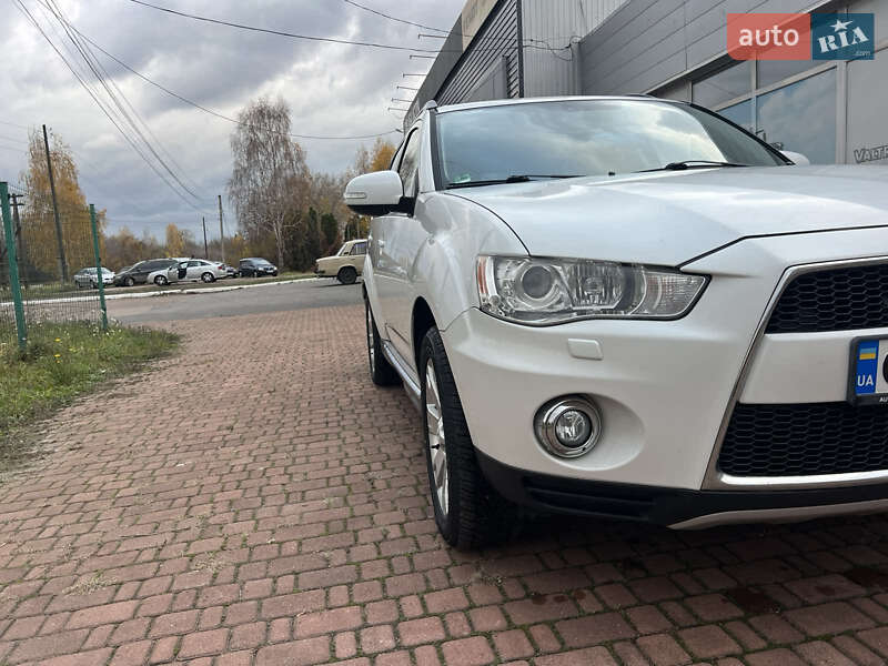 Позашляховик / Кросовер Mitsubishi Outlander 2012 в Прилуках фото 11 Позашляховик / Кросовер Mitsubishi Outlander 2012 в Прилуках