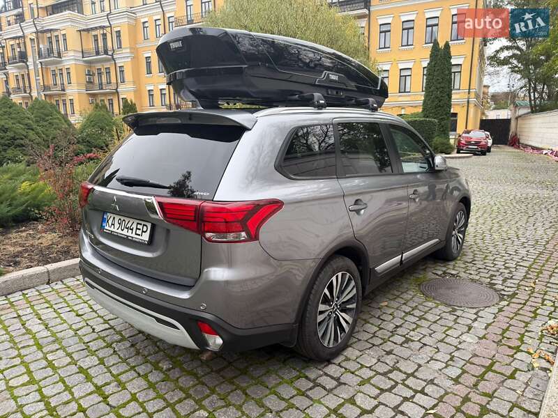 Позашляховик / Кросовер Mitsubishi Outlander 2021 в Києві фото 17 Позашляховик / Кросовер Mitsubishi Outlander 2021 в Києві
