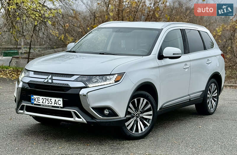 Mitsubishi Outlander 2019
