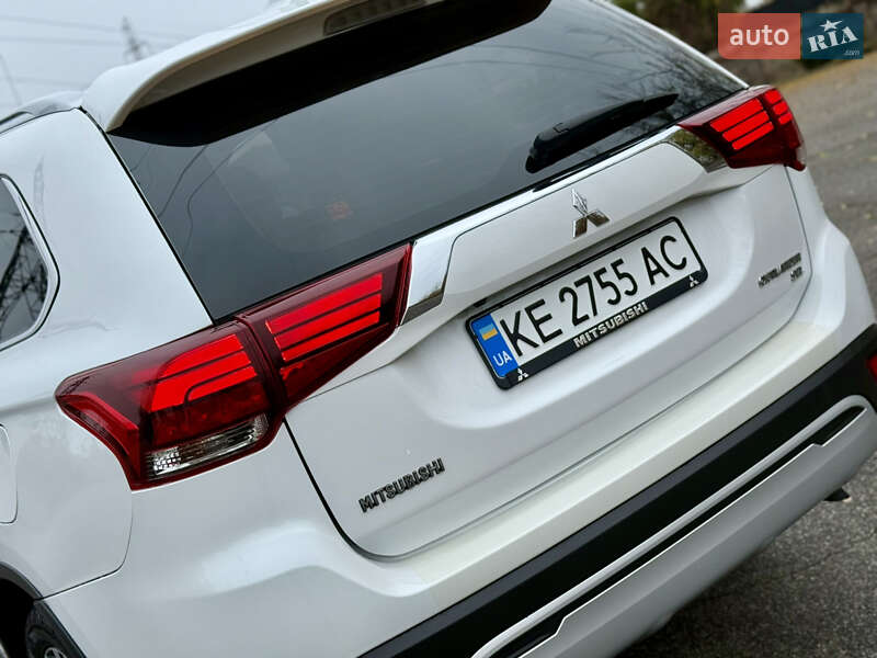 Позашляховик / Кросовер Mitsubishi Outlander 2019 в Запоріжжі