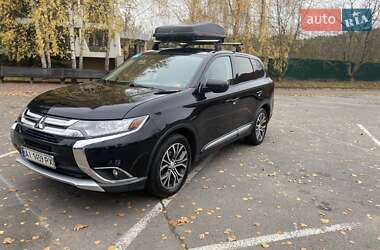Внедорожник / Кроссовер Mitsubishi Outlander 2016 в Виннице