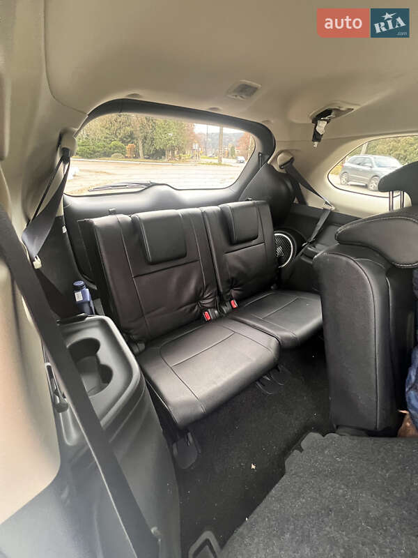 Внедорожник / Кроссовер Mitsubishi Outlander 2016 в Львове