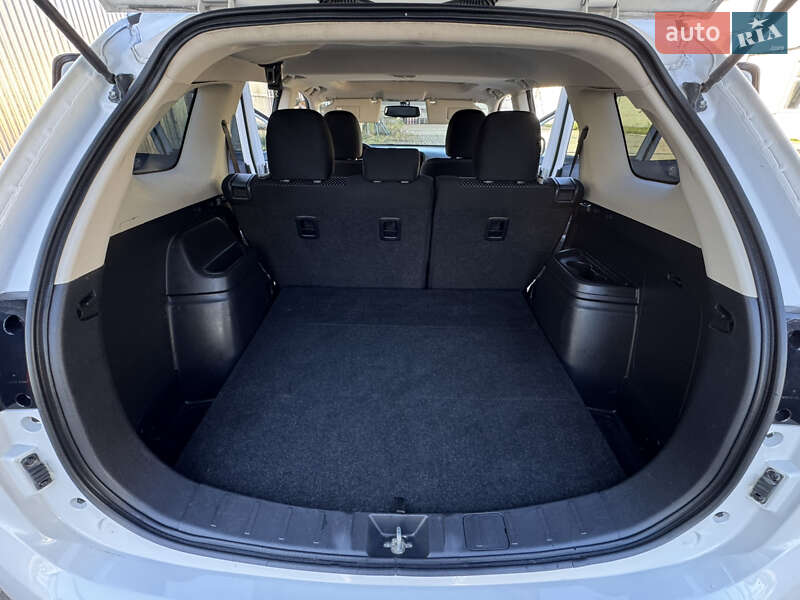 Позашляховик / Кросовер Mitsubishi Outlander 2016 в Ковелі фото 54 Позашляховик / Кросовер Mitsubishi Outlander 2016 в Ковелі