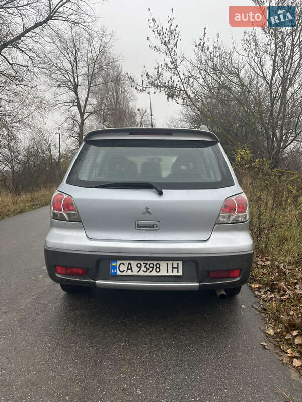 Внедорожник / Кроссовер Mitsubishi Outlander 2004 в Виннице