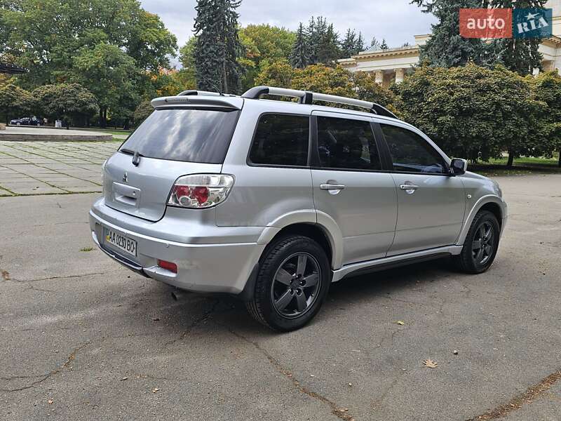 Внедорожник / Кроссовер Mitsubishi Outlander 2008 в Киеве фото 7 Внедорожник / Кроссовер Mitsubishi Outlander 2008 в Киеве