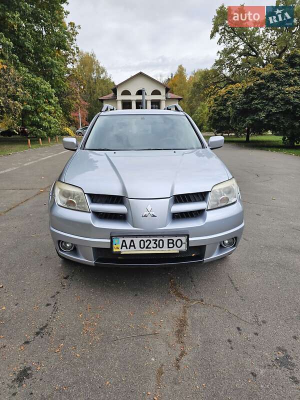 Внедорожник / Кроссовер Mitsubishi Outlander 2008 в Киеве фото 8 Внедорожник / Кроссовер Mitsubishi Outlander 2008 в Киеве