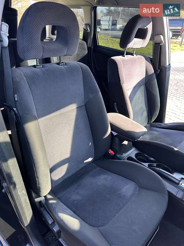 Внедорожник / Кроссовер Mitsubishi Outlander 2005 в Черновцах фото 20 Внедорожник / Кроссовер Mitsubishi Outlander 2005 в Черновцах