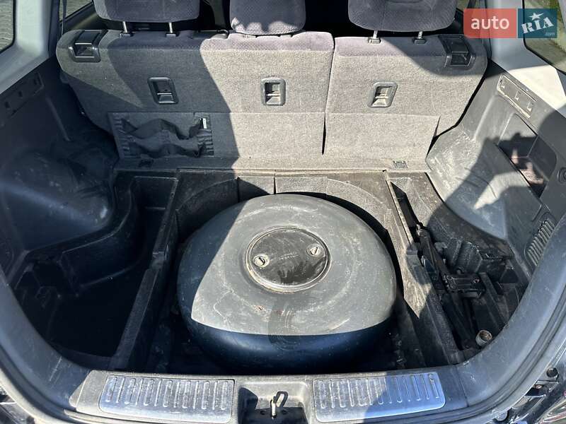 Внедорожник / Кроссовер Mitsubishi Outlander 2005 в Черновцах фото 25 Внедорожник / Кроссовер Mitsubishi Outlander 2005 в Черновцах