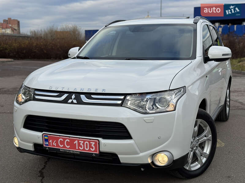 Внедорожник / Кроссовер Mitsubishi Outlander 2014 в Трускавце