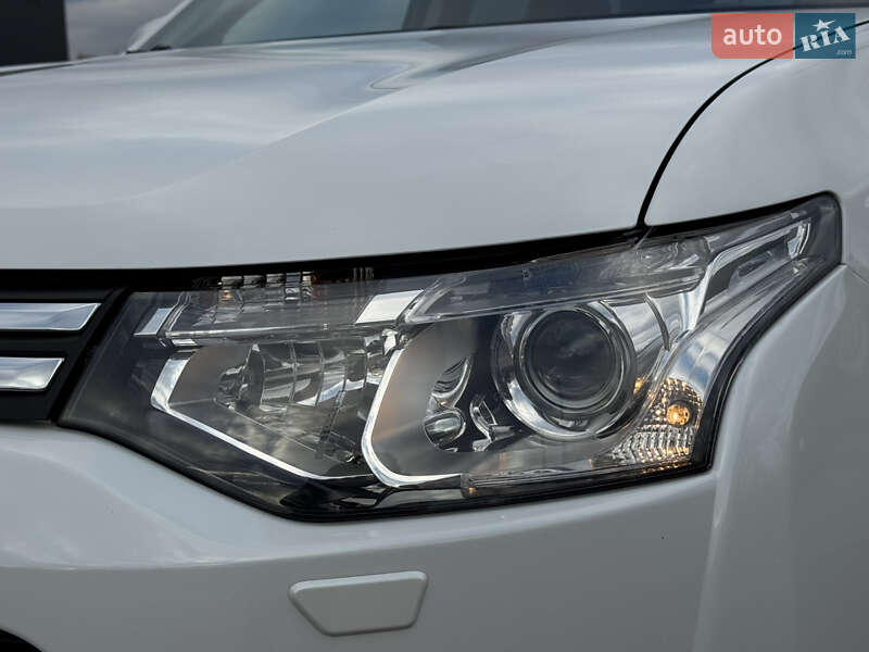 Внедорожник / Кроссовер Mitsubishi Outlander 2014 в Трускавце