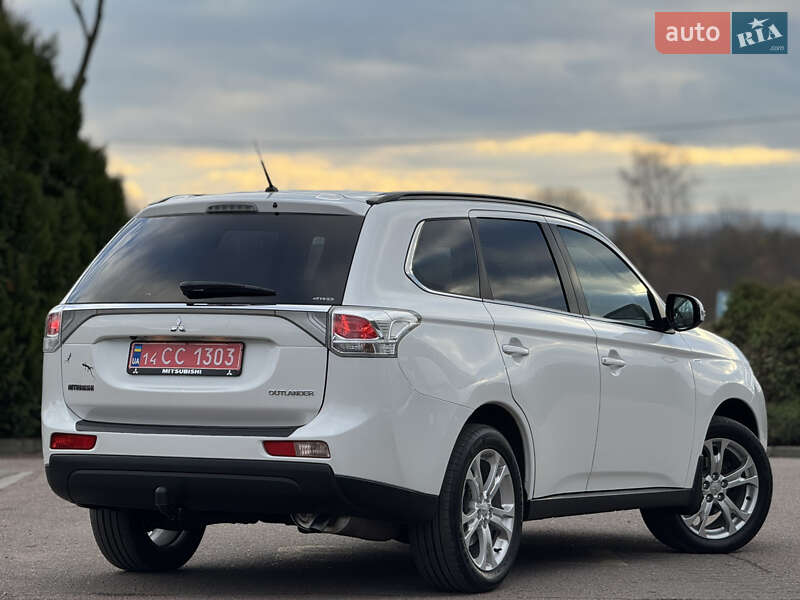 Внедорожник / Кроссовер Mitsubishi Outlander 2014 в Трускавце