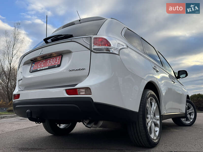 Внедорожник / Кроссовер Mitsubishi Outlander 2014 в Трускавце