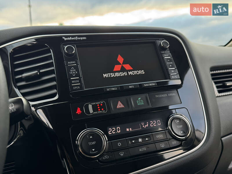 Внедорожник / Кроссовер Mitsubishi Outlander 2014 в Трускавце