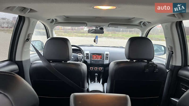 Внедорожник / Кроссовер Mitsubishi Outlander 2012 в Тернополе