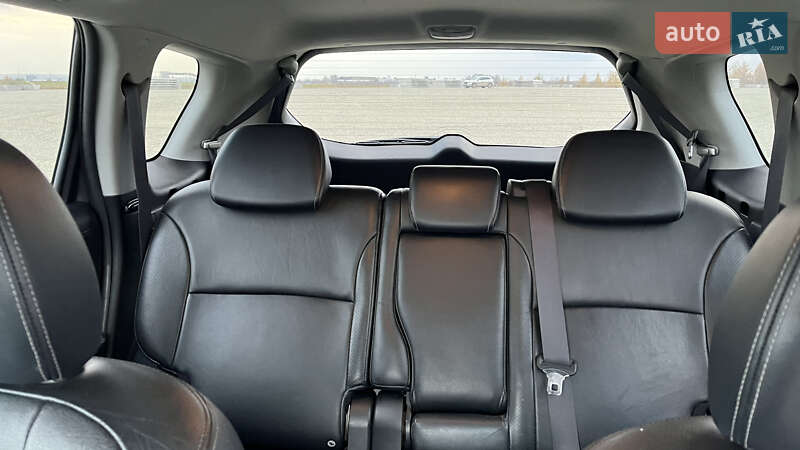 Внедорожник / Кроссовер Mitsubishi Outlander 2012 в Тернополе