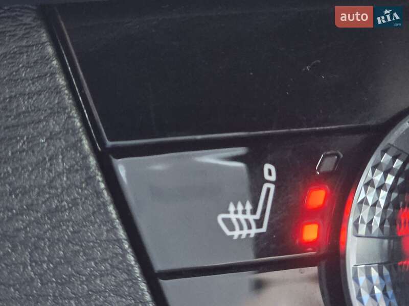 Позашляховик / Кросовер Mitsubishi Outlander 2023 в Кривому Розі