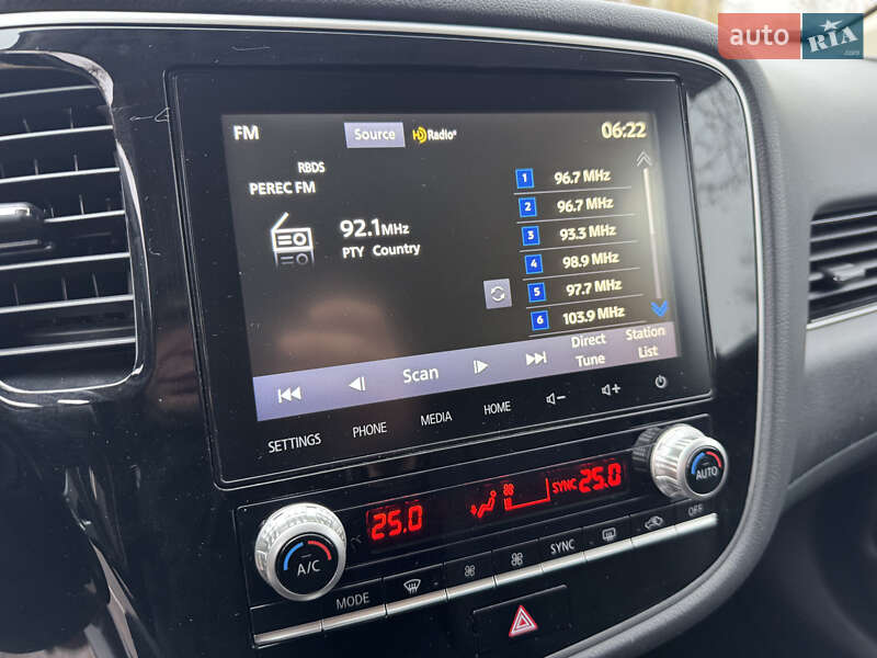 Позашляховик / Кросовер Mitsubishi Outlander 2021 в Черкасах