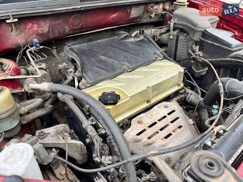 Внедорожник / Кроссовер Mitsubishi Outlander 2004 в Одессе