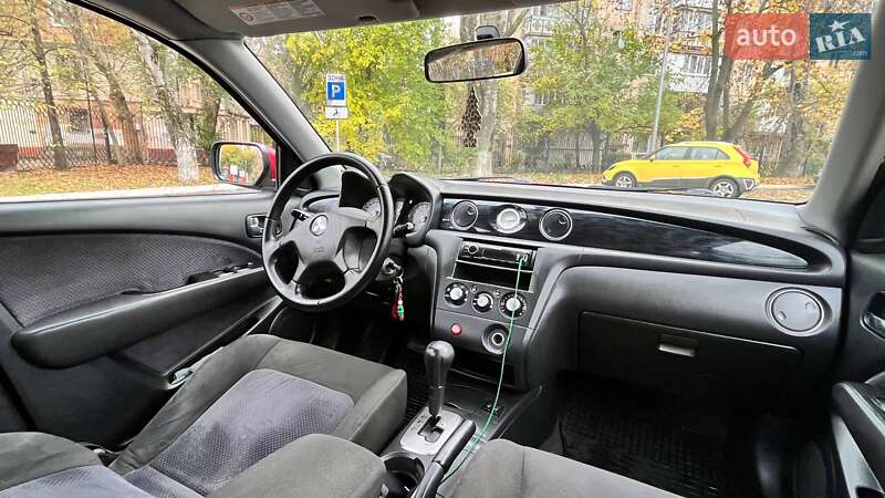 Внедорожник / Кроссовер Mitsubishi Outlander 2004 в Одессе